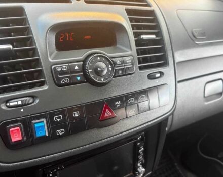 Білий Мерседес Віто, об'ємом двигуна 2.1 л та пробігом 222 тис. км за 10500 $, фото 7 на Automoto.ua
