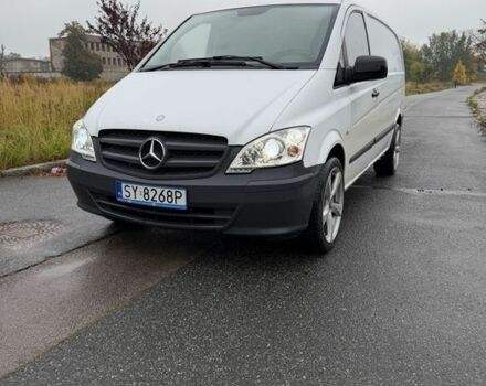 Белый Мерседес Вито, объемом двигателя 2.2 л и пробегом 240 тыс. км за 2450 $, фото 2 на Automoto.ua
