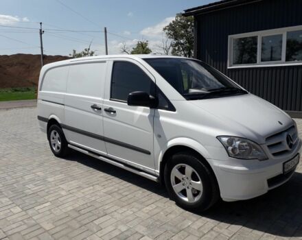 Белый Мерседес Вито, объемом двигателя 2.2 л и пробегом 250 тыс. км за 6900 $, фото 3 на Automoto.ua