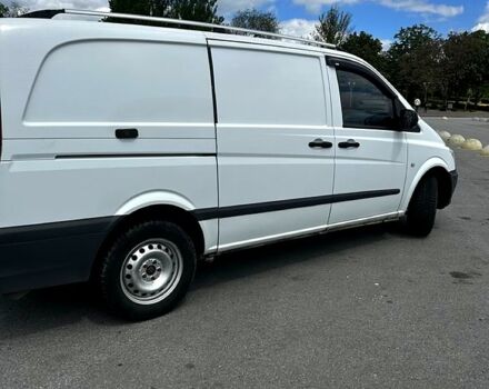 Белый Мерседес Вито, объемом двигателя 2.1 л и пробегом 320 тыс. км за 10470 $, фото 3 на Automoto.ua