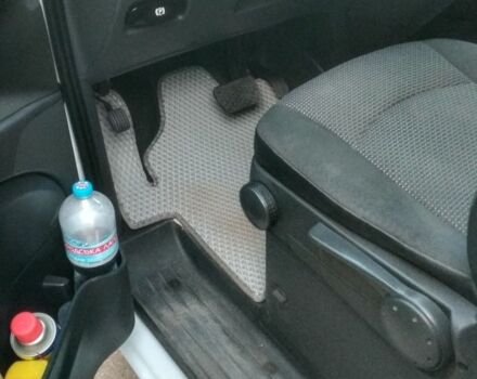 Мерседес Вито 2012 в Арцизе на Automoto.ua Белый Мерседес Вито, объемом двигателя 2.1 л и пробегом 257 тыс. км за 12500 $, фото 13 на Automoto.ua