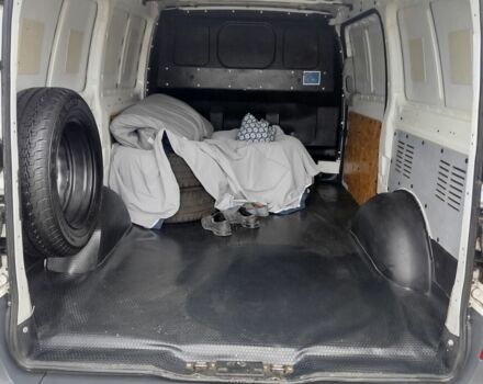 Белый Мерседес Вито, объемом двигателя 2.1 л и пробегом 300 тыс. км за 9800 $, фото 6 на Automoto.ua