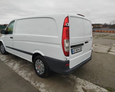 Белый Мерседес Вито, объемом двигателя 2.1 л и пробегом 300 тыс. км за 9800 $, фото 3 на Automoto.ua