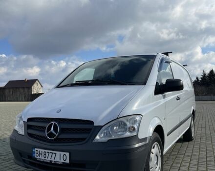 Белый Мерседес Вито, объемом двигателя 2.1 л и пробегом 300 тыс. км за 10800 $, фото 2 на Automoto.ua