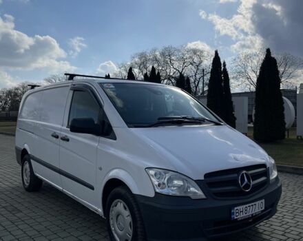 Белый Мерседес Вито, объемом двигателя 2.1 л и пробегом 300 тыс. км за 10800 $, фото 1 на Automoto.ua