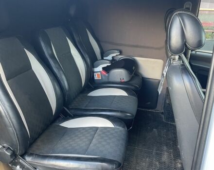 Белый Мерседес Вито, объемом двигателя 2.2 л и пробегом 309 тыс. км за 14300 $, фото 16 на Automoto.ua