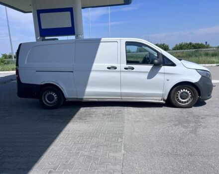 Білий Мерседес Віто, об'ємом двигуна 1.6 л та пробігом 303 тис. км за 9800 $, фото 3 на Automoto.ua