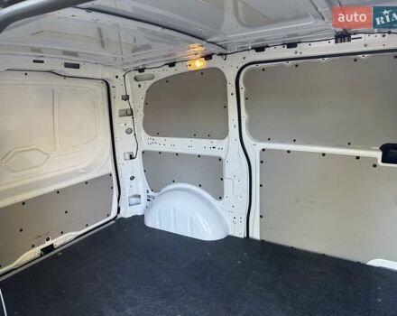 Мерседес Вито 2021 в Запорожье на Automoto.ua Белый Мерседес Вито, объемом двигателя 0 л и пробегом 93 тыс. км за 20900 $, фото 16 на Automoto.ua
