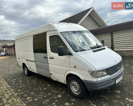 Белый Мерседес Вито, объемом двигателя 2.9 л и пробегом 816 тыс. км за 2999 $, фото 7 на Automoto.ua