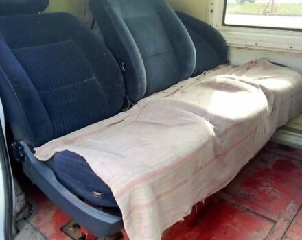 Білий Мерседес Віто, об'ємом двигуна 2.3 л та пробігом 392 тис. км за 3200 $, фото 12 на Automoto.ua