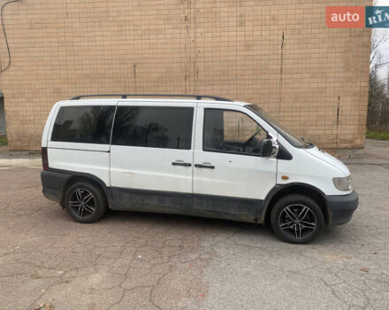 Белый Мерседес Вито, объемом двигателя 2.3 л и пробегом 497 тыс. км за 3500 $, фото 7 на Automoto.ua