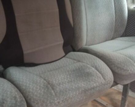 Белый Мерседес Вито, объемом двигателя 2.3 л и пробегом 500 тыс. км за 1000 $, фото 12 на Automoto.ua