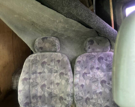 Белый Мерседес Вито, объемом двигателя 2.9 л и пробегом 816 тыс. км за 2999 $, фото 12 на Automoto.ua