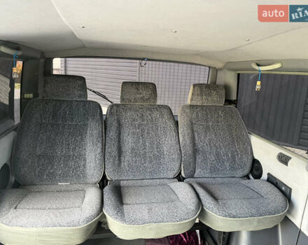 Білий Мерседес Віто, об'ємом двигуна 2.3 л та пробігом 605 тис. км за 5500 $, фото 9 на Automoto.ua