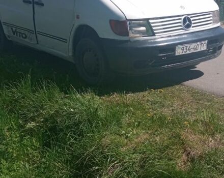 Белый Мерседес Вито, объемом двигателя 2.3 л и пробегом 500 тыс. км за 1000 $, фото 1 на Automoto.ua