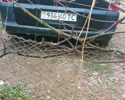 Белый Мерседес Вито, объемом двигателя 2.3 л и пробегом 500 тыс. км за 1000 $, фото 18 на Automoto.ua