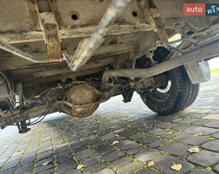 Белый Мерседес Вито, объемом двигателя 2.9 л и пробегом 816 тыс. км за 2999 $, фото 8 на Automoto.ua