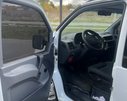 Білий Мерседес Віто, об'ємом двигуна 2.3 л та пробігом 605 тис. км за 5500 $, фото 6 на Automoto.ua