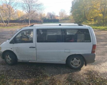 Белый Мерседес Вито, объемом двигателя 2.3 л и пробегом 400 тыс. км за 3097 $, фото 1 на Automoto.ua