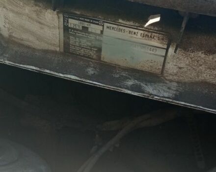 Белый Мерседес Вито, объемом двигателя 2.3 л и пробегом 500 тыс. км за 1000 $, фото 7 на Automoto.ua