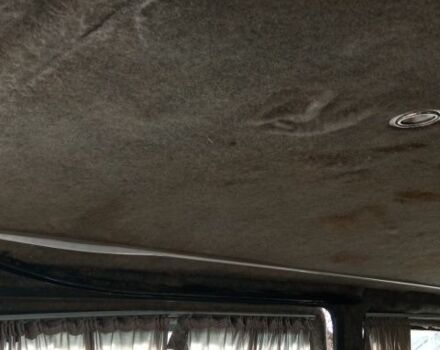 Белый Мерседес Вито, объемом двигателя 2.3 л и пробегом 500 тыс. км за 1000 $, фото 14 на Automoto.ua