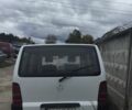 Белый Мерседес Вито, объемом двигателя 2.3 л и пробегом 380 тыс. км за 2700 $, фото 2 на Automoto.ua