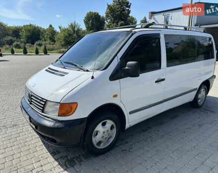 Белый Мерседес Вито, объемом двигателя 2.3 л и пробегом 455 тыс. км за 3850 $, фото 2 на Automoto.ua