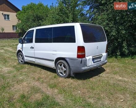 Белый Мерседес Вито, объемом двигателя 2.3 л и пробегом 440 тыс. км за 3000 $, фото 3 на Automoto.ua