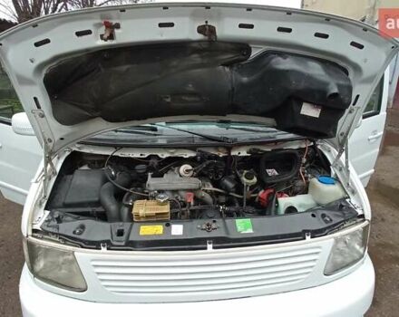 Білий Мерседес Віто, об'ємом двигуна 2.3 л та пробігом 355 тис. км за 6800 $, фото 16 на Automoto.ua