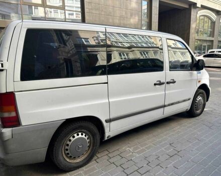Белый Мерседес Вито, объемом двигателя 2.3 л и пробегом 160 тыс. км за 4500 $, фото 5 на Automoto.ua