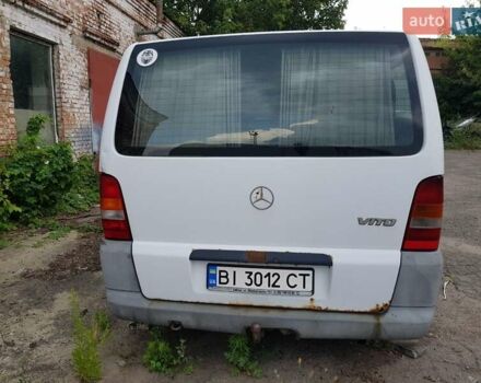 Білий Мерседес Віто, об'ємом двигуна 2.3 л та пробігом 300 тис. км за 2400 $, фото 1 на Automoto.ua
