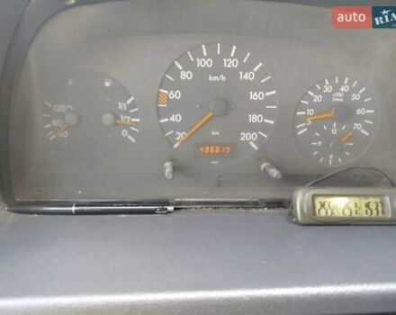 Білий Мерседес Віто, об'ємом двигуна 2.3 л та пробігом 487 тис. км за 5200 $, фото 15 на Automoto.ua