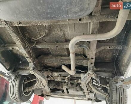 Білий Мерседес Віто, об'ємом двигуна 2.3 л та пробігом 487 тис. км за 5200 $, фото 24 на Automoto.ua