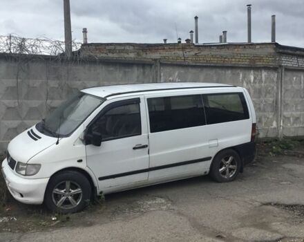 Белый Мерседес Вито, объемом двигателя 2.3 л и пробегом 380 тыс. км за 2700 $, фото 1 на Automoto.ua