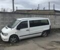 Белый Мерседес Вито, объемом двигателя 2.3 л и пробегом 380 тыс. км за 2700 $, фото 1 на Automoto.ua