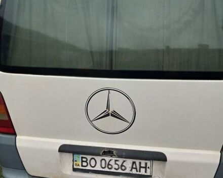 Белый Мерседес Вито, объемом двигателя 2.3 л и пробегом 300 тыс. км за 2500 $, фото 3 на Automoto.ua