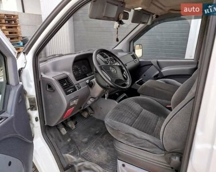 Білий Мерседес Віто, об'ємом двигуна 2.3 л та пробігом 487 тис. км за 5200 $, фото 17 на Automoto.ua