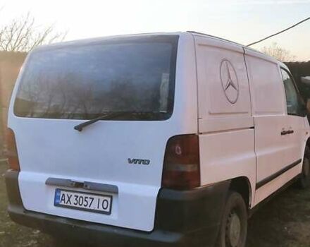 Белый Мерседес Вито, объемом двигателя 2.3 л и пробегом 346 тыс. км за 3800 $, фото 3 на Automoto.ua