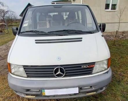 Белый Мерседес Вито, объемом двигателя 2.2 л и пробегом 360 тыс. км за 5200 $, фото 9 на Automoto.ua