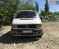 Белый Мерседес Вито, объемом двигателя 2.2 л и пробегом 500 тыс. км за 2600 $, фото 4 на Automoto.ua