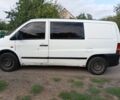 Белый Мерседес Вито, объемом двигателя 2.2 л и пробегом 70 тыс. км за 3083 $, фото 2 на Automoto.ua