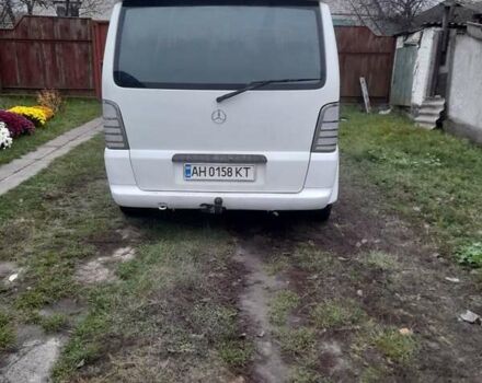 Белый Мерседес Вито, объемом двигателя 2.3 л и пробегом 405 тыс. км за 4500 $, фото 3 на Automoto.ua