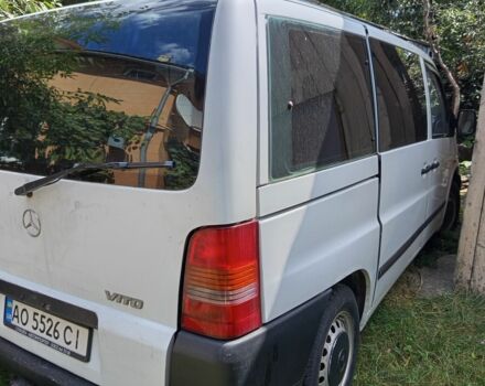 Белый Мерседес Вито, объемом двигателя 2.3 л и пробегом 2 тыс. км за 2700 $, фото 2 на Automoto.ua