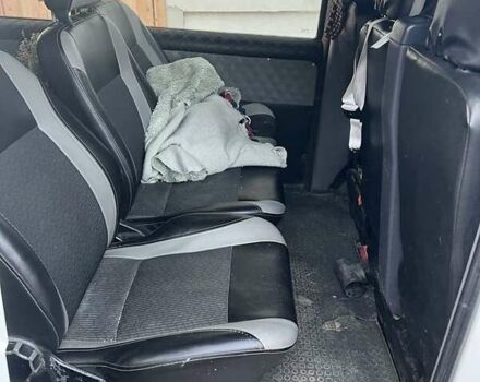 Білий Мерседес Віто, об'ємом двигуна 2.2 л та пробігом 700 тис. км за 3300 $, фото 3 на Automoto.ua