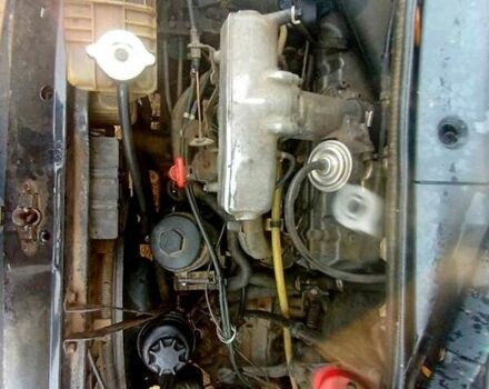 Білий Мерседес Віто, об'ємом двигуна 2.3 л та пробігом 400 тис. км за 1700 $, фото 3 на Automoto.ua