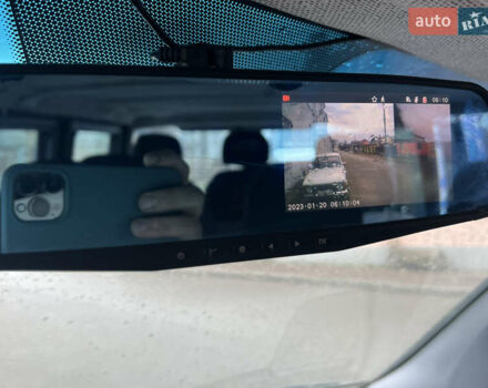 Белый Мерседес Вито, объемом двигателя 2.2 л и пробегом 500 тыс. км за 4700 $, фото 10 на Automoto.ua