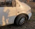 Белый Мерседес Вито, объемом двигателя 2 л и пробегом 365 тыс. км за 2750 $, фото 1 на Automoto.ua