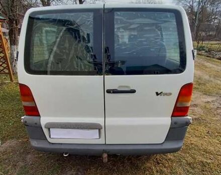 Белый Мерседес Вито, объемом двигателя 2.2 л и пробегом 360 тыс. км за 5200 $, фото 11 на Automoto.ua