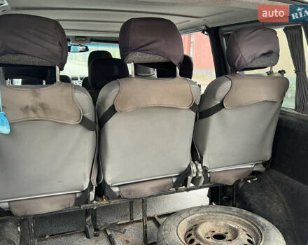 Белый Мерседес Вито, объемом двигателя 2.2 л и пробегом 500 тыс. км за 4700 $, фото 8 на Automoto.ua