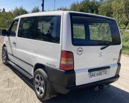 Белый Мерседес Вито, объемом двигателя 2.1 л и пробегом 380 тыс. км за 4300 $, фото 2 на Automoto.ua